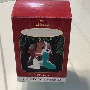 Hallmark Keepsake Ornament Puppy Love vintage 1997. New in original packaging.